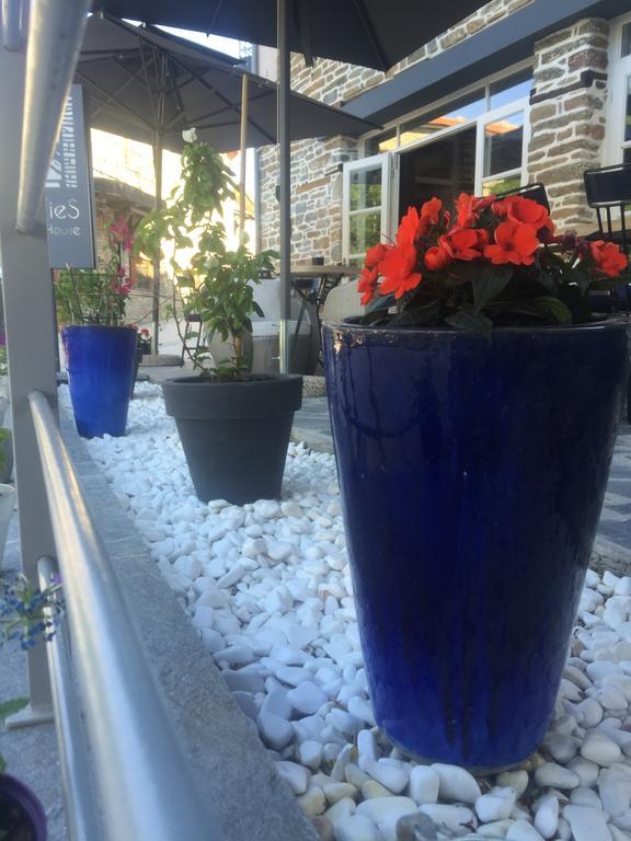 Klities Guest House Polygyros Экстерьер фото